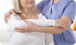 Фото Постменопаузальный остеопороз у женщин после 50 лет: причины, симптомы, лечение Фото Постменопаузальный остеопороз у женщин после 50 лет: причины, симптомы, лечение